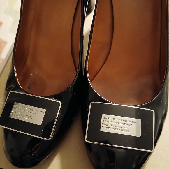 Marc by Marc Jacobs Logo Plaque Heels - Picture 9 of 11